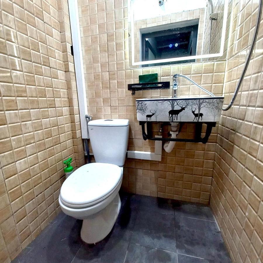 Amelie Homestay ハノイ市 エクステリア 写真